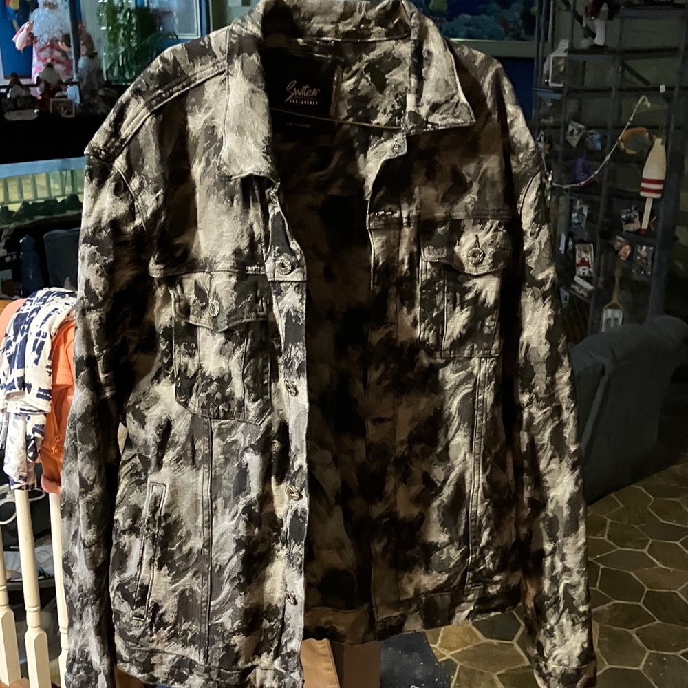 Stylish Black and Gray Men's Shirt Jacket